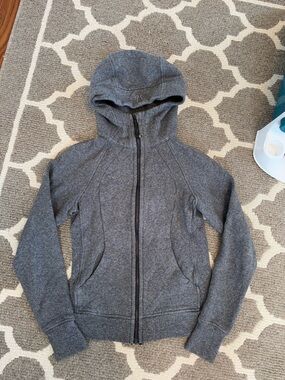 Lululemon Scuba Full Zip size 4